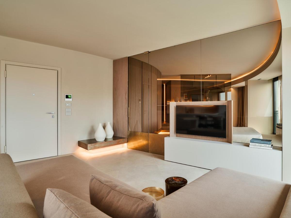 Le Residenze By Victoria Palace Каттолика Экстерьер фото