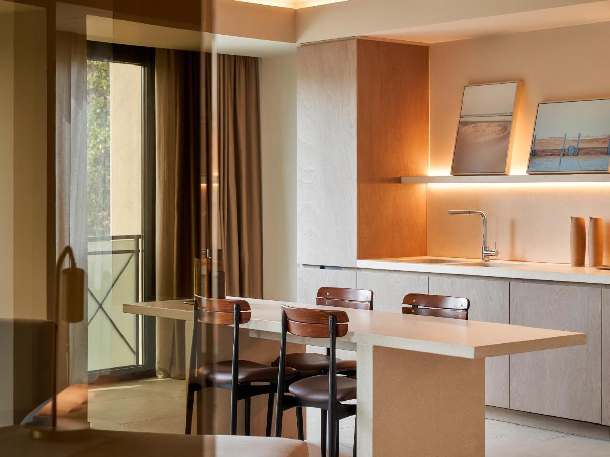 Le Residenze By Victoria Palace Каттолика Экстерьер фото