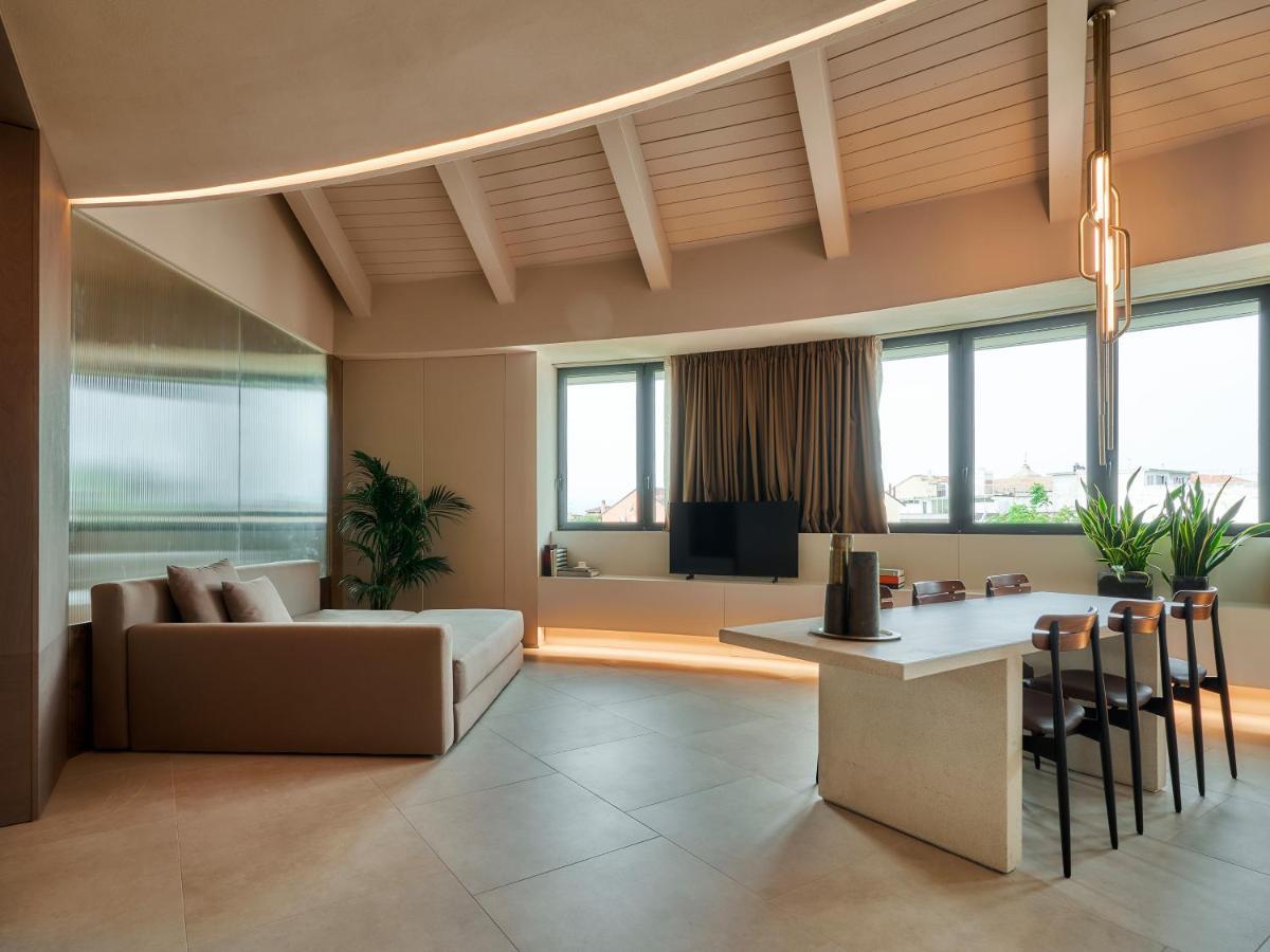 Le Residenze By Victoria Palace Каттолика Экстерьер фото